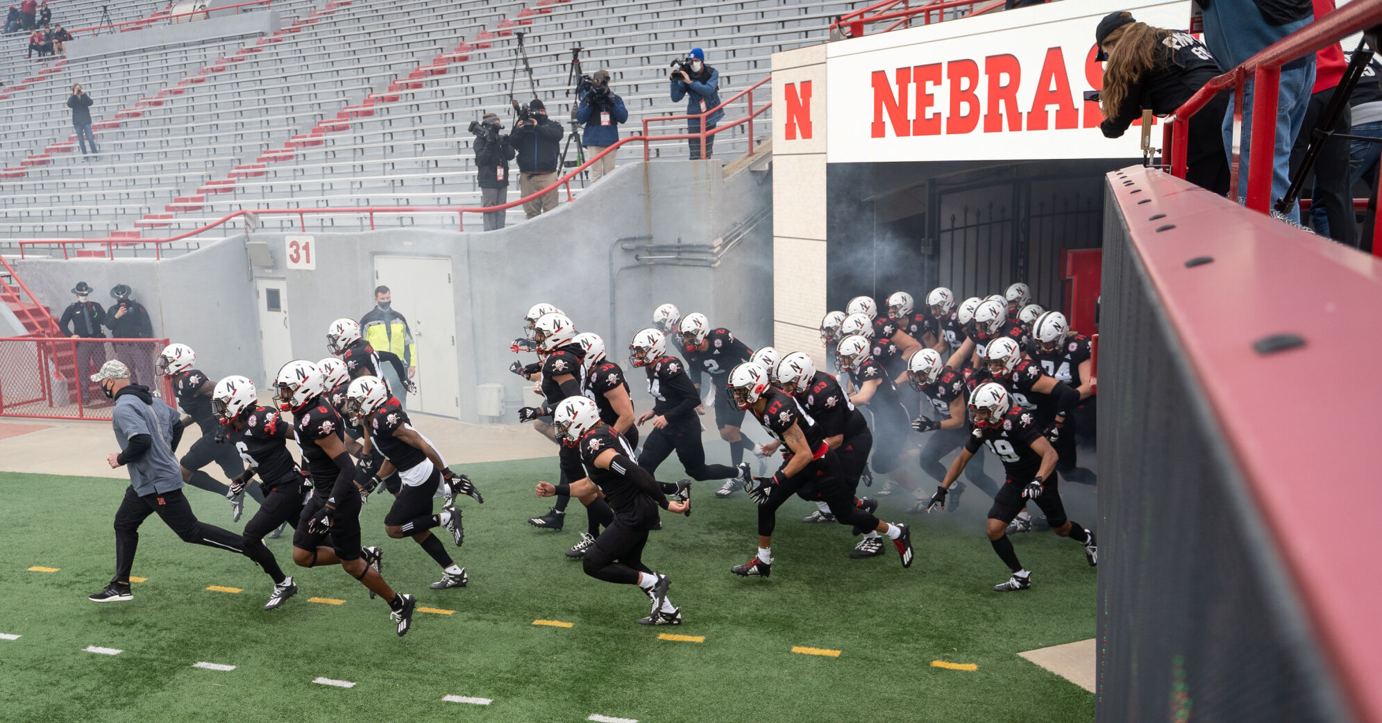 Nebraska Football vs. Illinois Photo No. 4